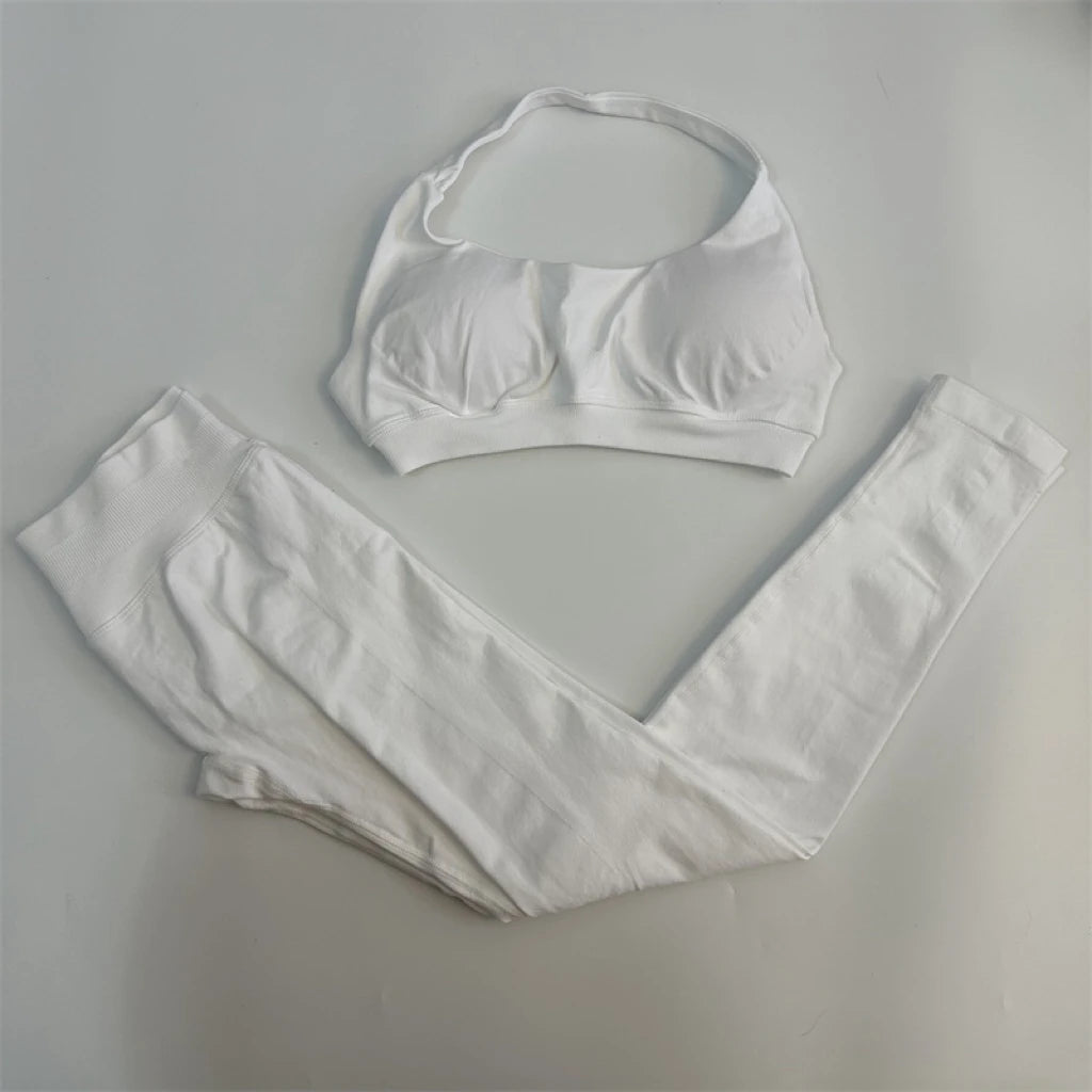 Conjunto de 2 leggings de impacto sin costuras para yoga, cintura alta, fruncido en el trasero y sujetador deportivo con cuello halter, para entrenamiento en gimnasio.