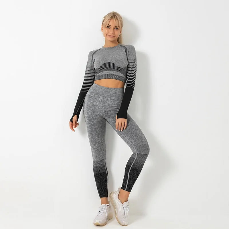 Illumino360Fitness Seamless Ombre Long Sleeve Yoga Set