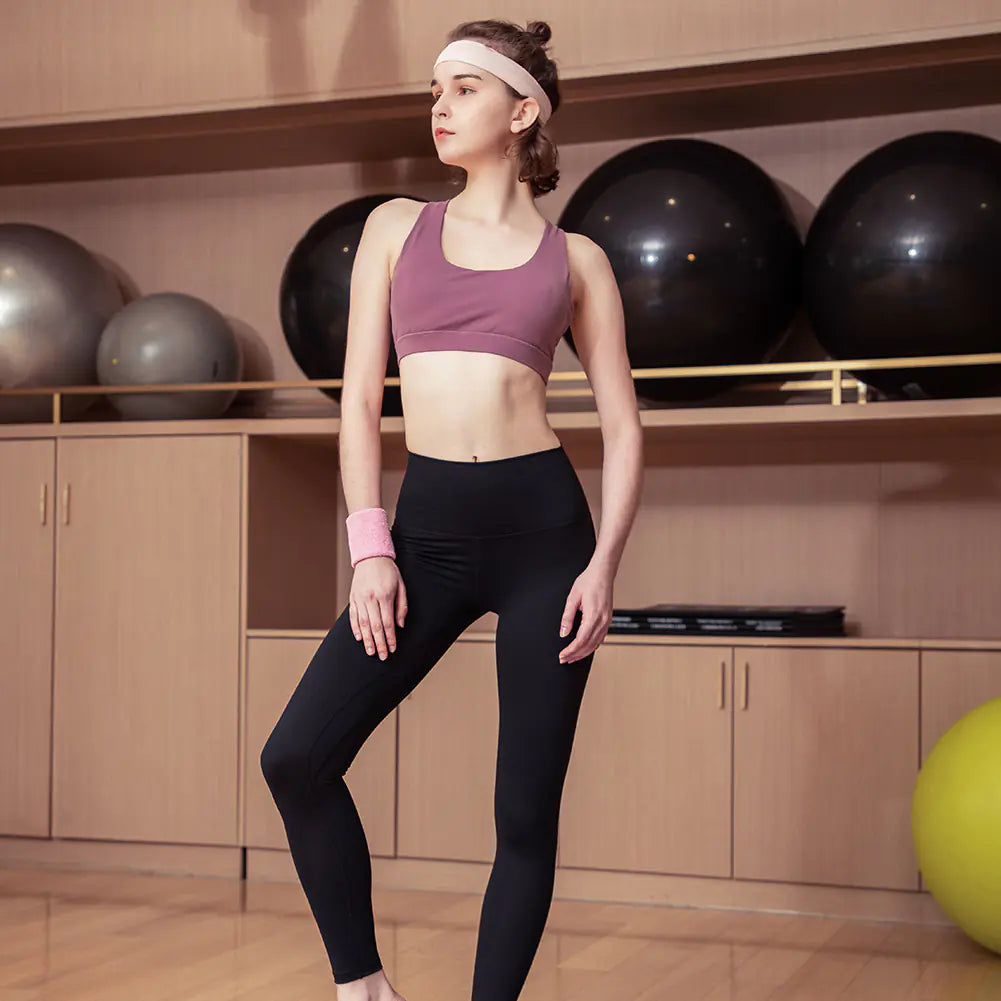 New Illumino360Fitness Solid Color Sports Bra and High-Waist Yoga Set