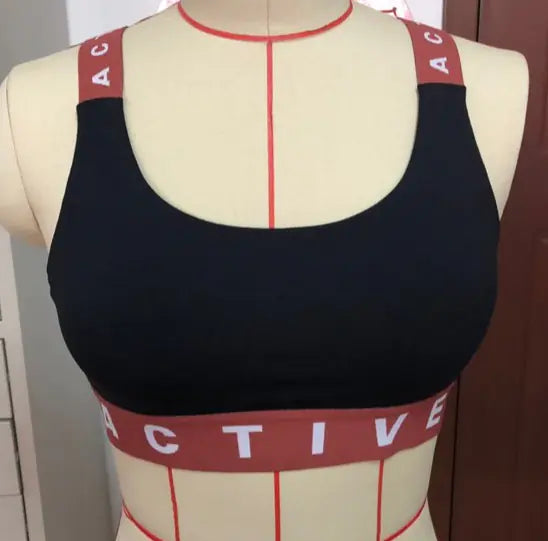 Illumino360Fitness Solid Color Sports Bra