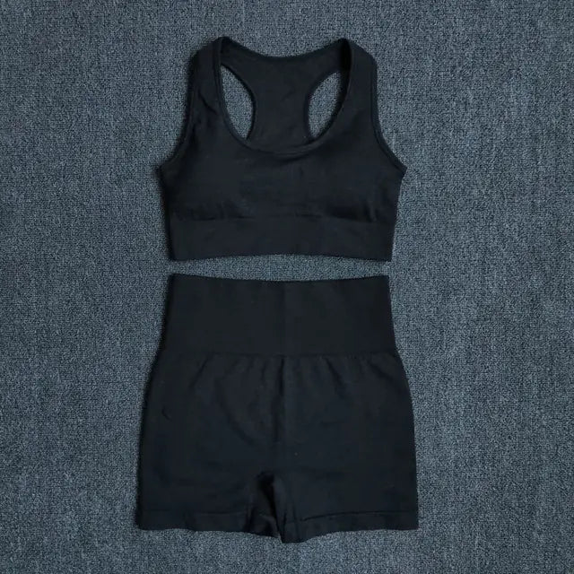 Seamless Women's Yoga Set with Sports Bra and Shorts