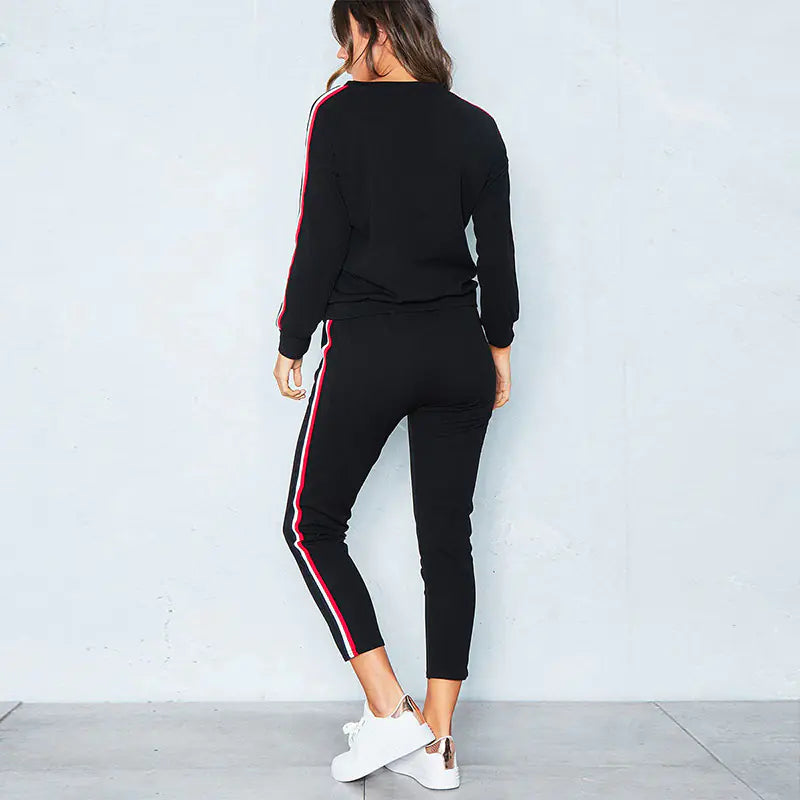 Women's Casual Athletic Set with Striped Top (2 Pieces)