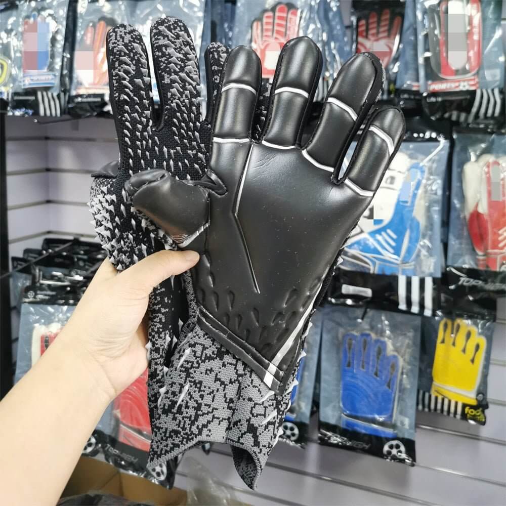 Kids Football Goalkeeper Latex Gloves - illumino360.com